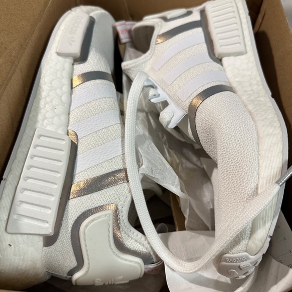 Addidaa NMDs white, and silver - Picture 2 of 8